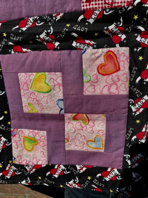 @QuiltingMuriel Valentine Love Quilted Wall Hanging - Image 7