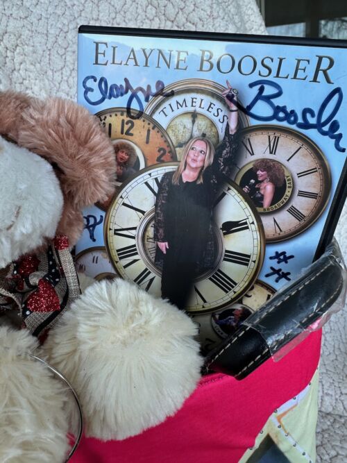 Valentine's Day Package: Dog Purse, Fluffy Stuffed Dog, Bracelet, Boxed Set - Image 9