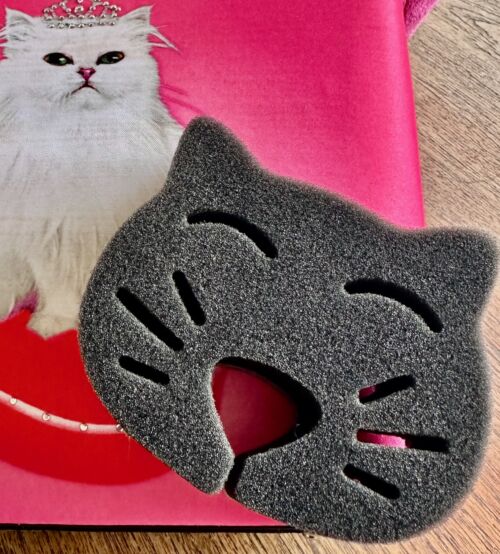 Queen Cat Purse Package: Purse, Bracelet, Cat Faucet Sponge, Puppets! - Image 8