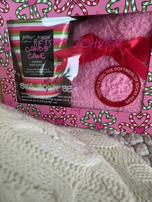 Valentine's Day Warm and Cuddly Package. - Image 6