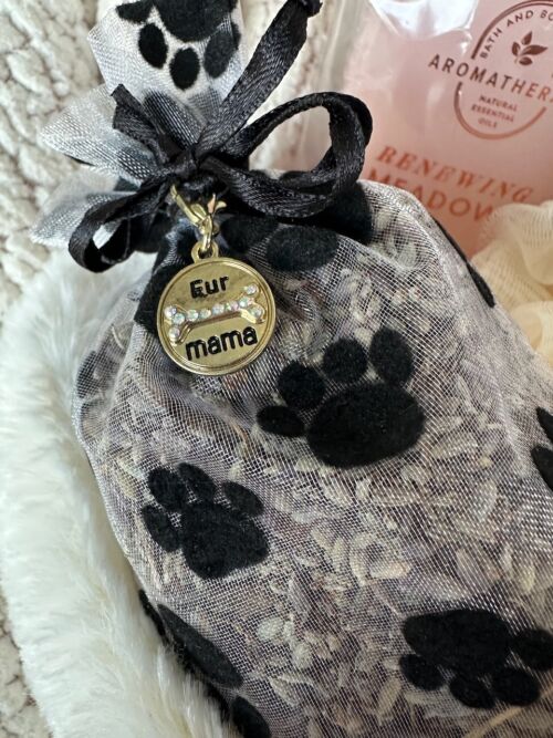 Valentine's Day Warm and Cuddly Package. - Image 5